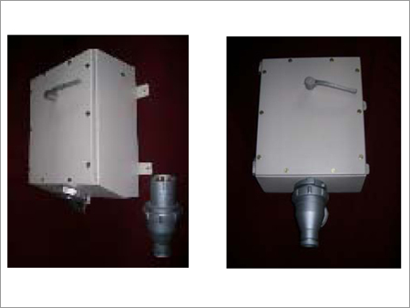 FULLY INTERLOCKED INDUSTRIAL RECEPTACLES