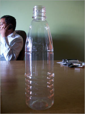 PET Bottles - 500 ml, 25 cm Height, 8 cm Diameter | Durable, Leak-Proof, Reusable, Lightweight, Eco-Friendly, SGS Certified Quality