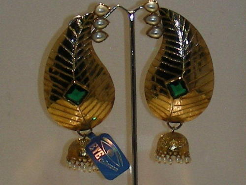 golden leaf with rama green stone