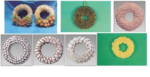 Decorative Christmas Wreaths
