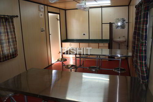 Bunkhouse Dining Room & Kitchen