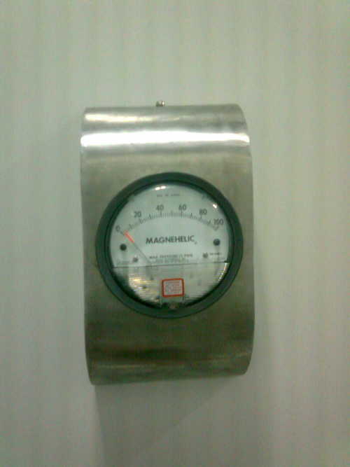 S S Box for Magnehilic Gauge