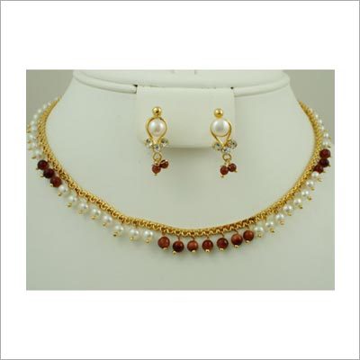 Fashion Necklaces & Jewellery