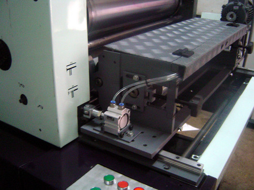 UV Coating Machine - Adast Dominent