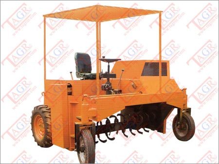 M2000 Compost Turner