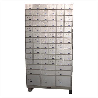 Safe Deposit Locker - Steel, Variable Dimensions, Enamel Paint, Twelve-Tank Anti-Corrosion Treatment, Key Lock