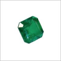 Cut Emerald Stone