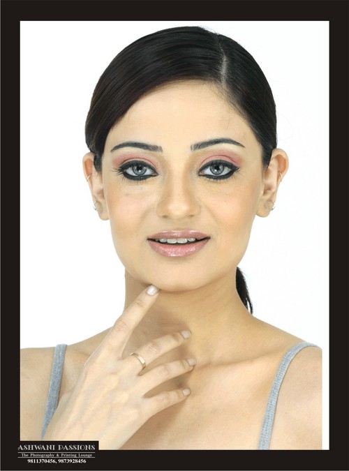 COMMERCIAL PHOTOGRAPHY COSMETIC