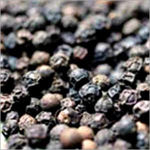 Black Pepper - Black Color, Varied Size | Strong Aroma, Rich Flavor, Versatile Spice, Food Enhancement