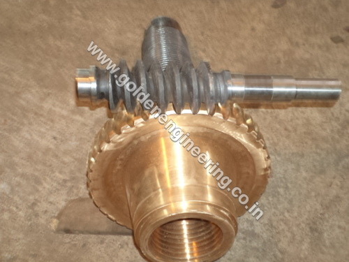Worm Wheel & Shaft - Alloy Metal, 4-72 Inch OD, 1-25 Module | Non-Reversible Design, Right Angle Drive, High Speed Ratio