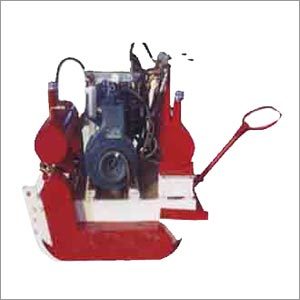 DIESEL ENGINE VIBRATOR