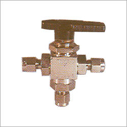 3 Way Ball Valve ODT Ends - SS 316, 1/4" to 2" Size Range, NPT/BSP/SW/BW Ends | Compact Design, Leak Proof, Low Torque, Quarter Turn Operation