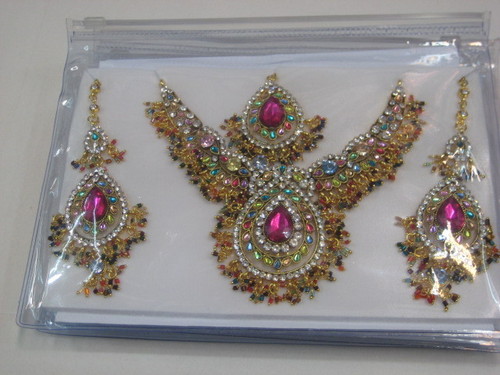 Zercon Stone Sets - Alloy, Variable Dimensions, Pink | Elegant Design, Assorted Colors, Durable Stones, Party Wear
