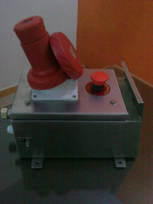 Stainless steel isolator box