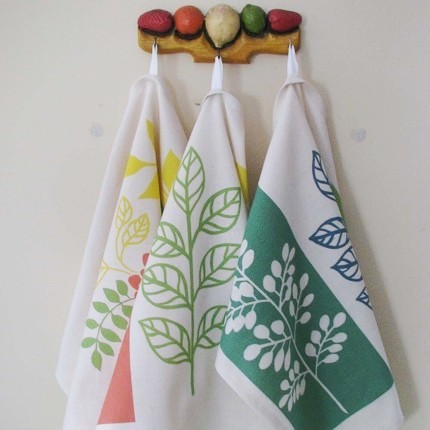 Kitchen Towels - Cotton Polycotton 18x24 Inches White Leaf Print | Highly Absorbent Heat Resistant Quick Drying