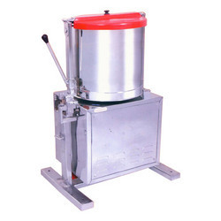 Tilting commercial grinder
