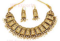 Lac Necklace