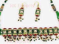 Lac Necklace