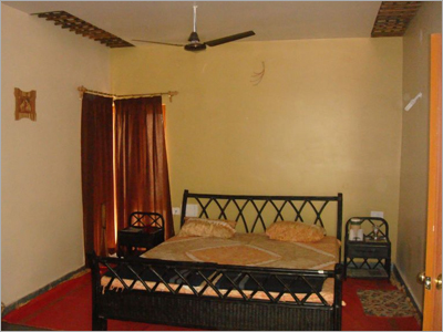 Hotel & Resorts