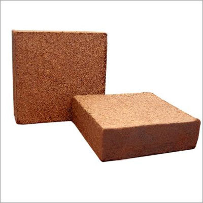 Coir Blocks - Coir Pith Variable Dimensions High Compression | Water Retention Biodegradable Neutral PH Lightweight