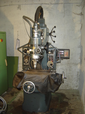 Used Jig Grinding Machine Moore number 2