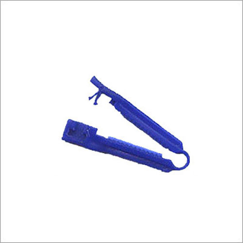 Blue Umbilical Cord Clamp