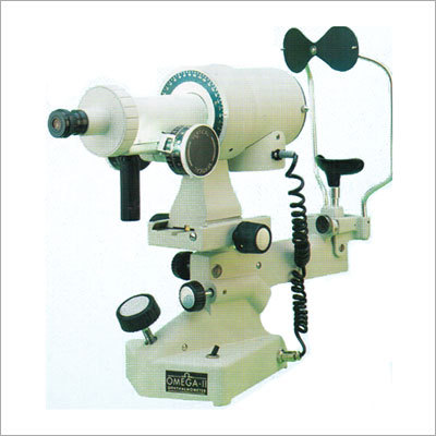 Keratometer Omega