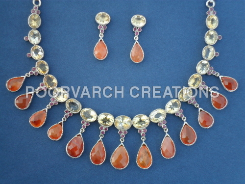 Emerald Necklace Set