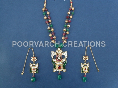 Kundan Necklace Sets(SALONI)