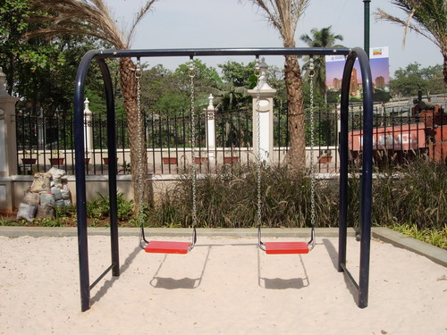 आर्क स्विंग