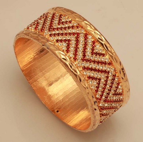 Gold Plated Stone Bangles - Gold Plated Metal Diameter 60-70 mm Width 10-15 mm | Stylish Durable Elegant Fashion Accessory