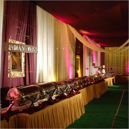 Resorts - Polyester, Variable Dimensions, Burgundy | Elegant Design, Space Saving, Fire Retardant, Easy Setup