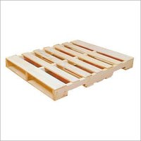 Four Way Entry Wooden Pallet