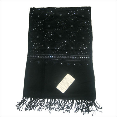 Ari Stoles With Suraski