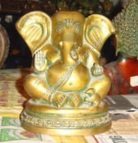 Appu Ganesh With Plain Base