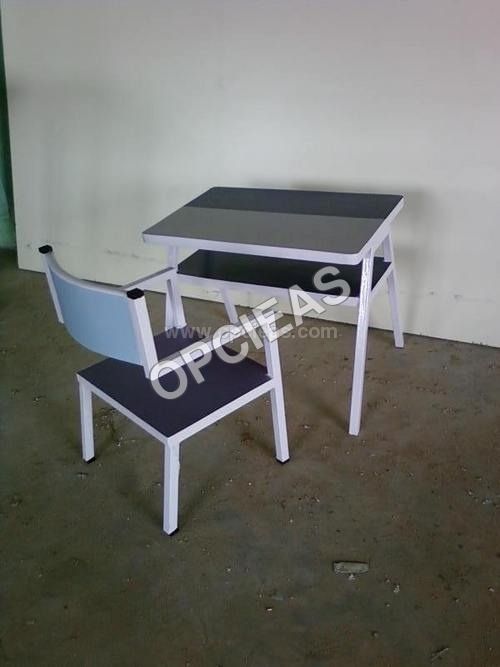 Kids Desk with Chair.