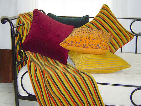Cushions & Throws