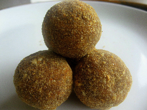 Organic Jaggery Laddu