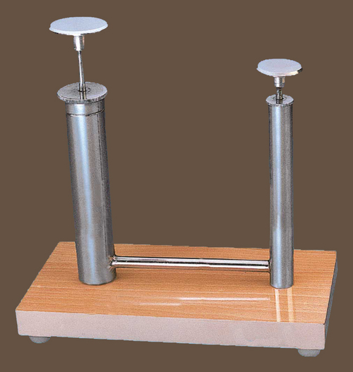FLUID PRESSURE APPARATUS