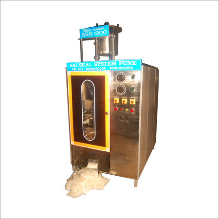 Automatic Liquid Filling Machine