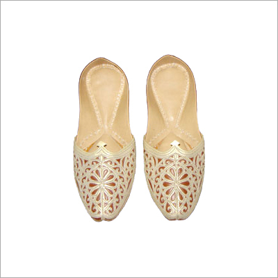 Kolhapuri Chappals