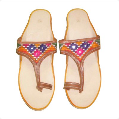 Hand Stitched Kolhapuri Chappal