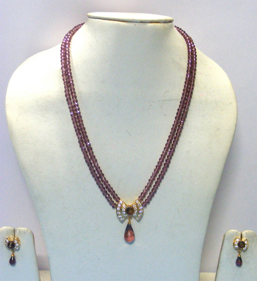 Red Beaded Necklace Set
