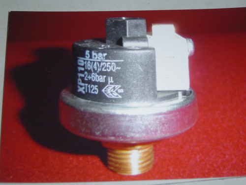 PRESSURE SWITCH