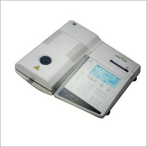 Moisture Analyzer