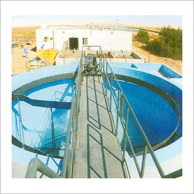 Central Driven Bridge Mounted Clarifier