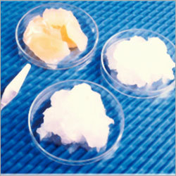 Petroleum Jelly - 99% Purity, Melting Point 40-60Â°C | Customizable, Pharmacopeia Compliant, Versatile Use in Cosmetics, Food, Pharmaceuticals, Multiple Colors