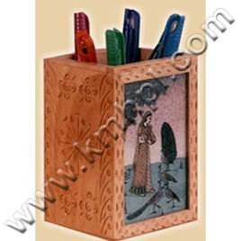 Gems Stone Pen Stand
