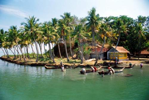 Kerala - Island Getaway Accessible by Boat, Various Accommodation, Boating & Fishing, Scenic Beauty, Cultural Experience