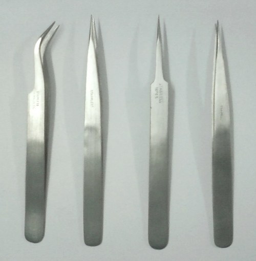 Tweezers